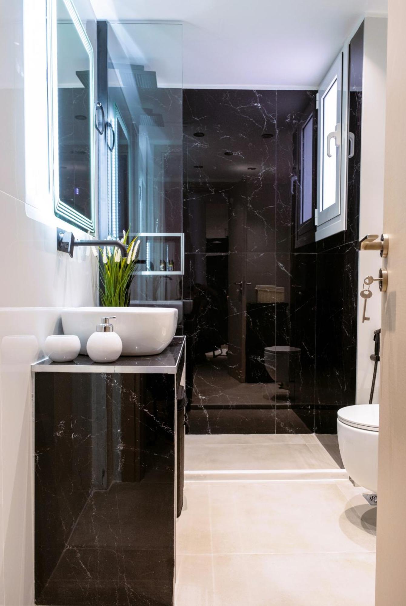 Apartmán Essel Noir - A Hidden Gem With A Magnificent Acropolis View Atény Exteriér fotografie